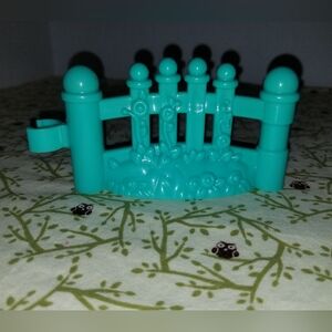 Fisher Price Little People Fence Garden Flowers Blue Aqua Green Home Sweet Sound